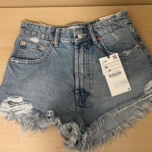 NWT Zara distressed shorts 36/U.S. 4